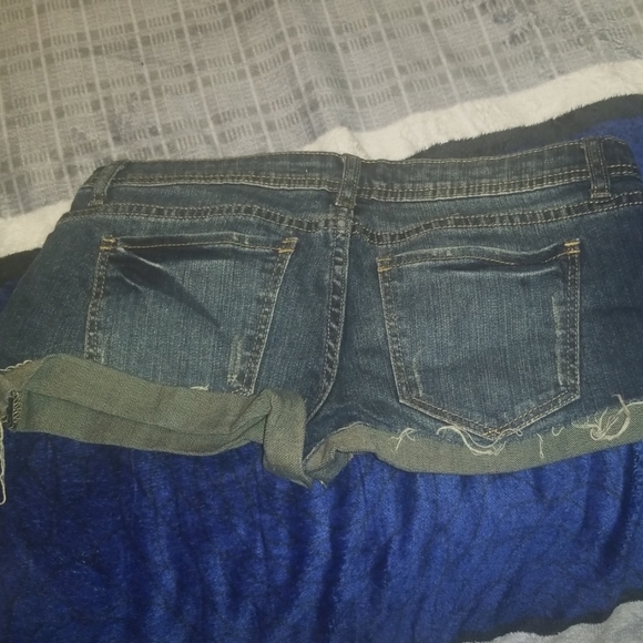 Denim 21 jean shorts - Picture 2 of 3